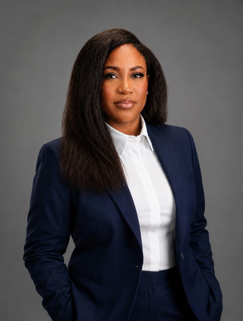 Daniella Madudu, Dane Law